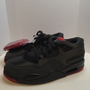 The Jordan 4 RM casual shoes in the black, varsity red,&anthracite colorway 5.5y